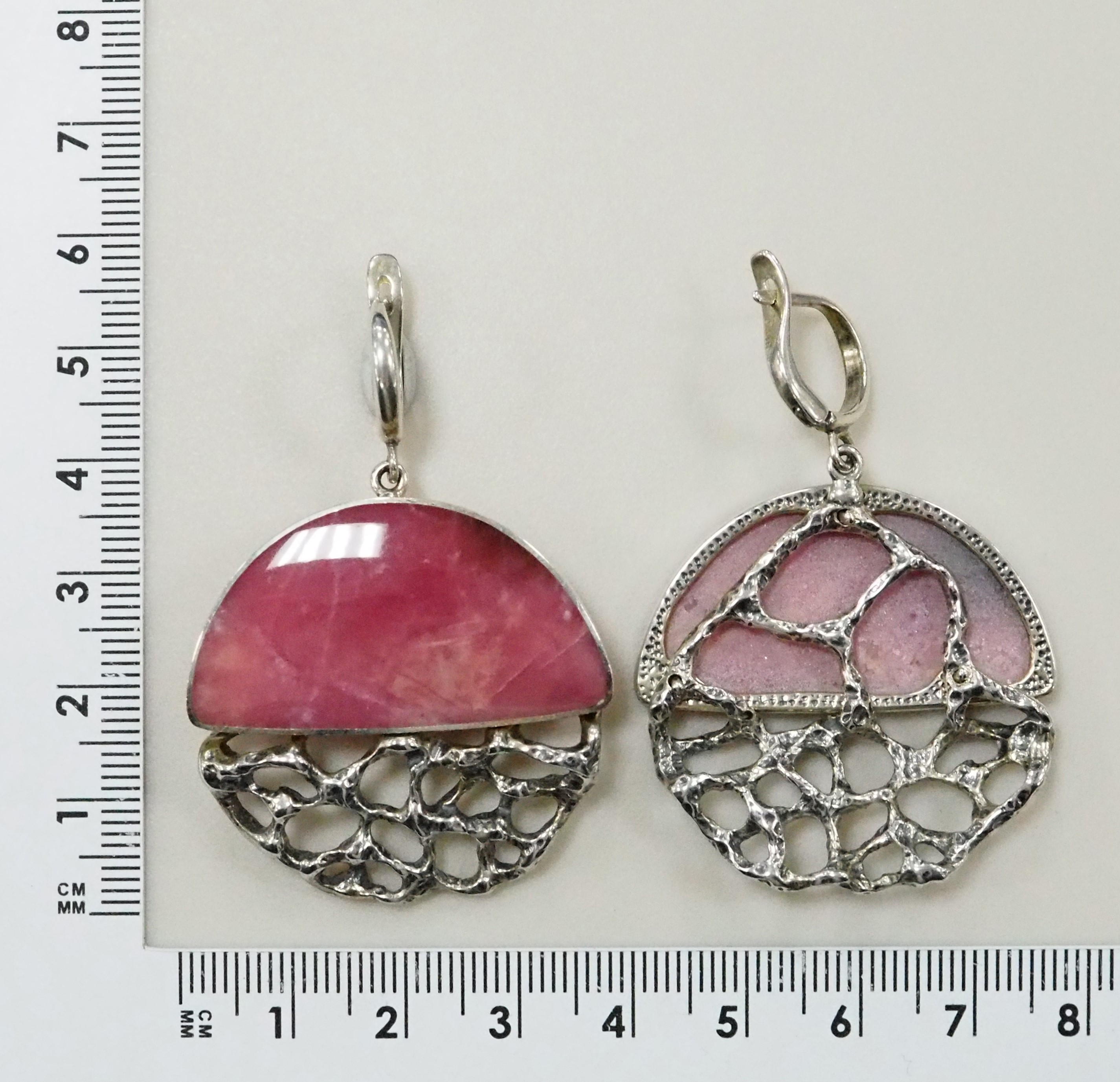 Серебряные серьги 925 пробы; оксидирование; вставки 2 Родонит;